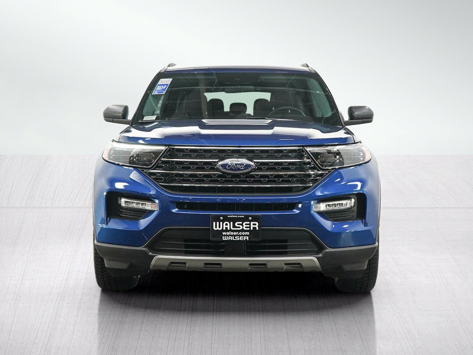 Used 2021 Ford Explorer XLT w/ Equipment Group 202A AWD/4WD image 9