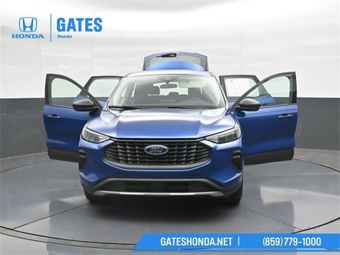 Used 2023 Ford Escape AWD image 56