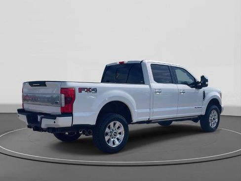 Certified 2017 Ford F250 Platinum w/ Platinum Ultimate Package image 6