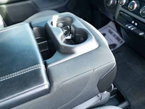 Used 2021 RAM 1500 Big Horn image 39