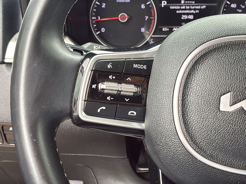 Used 2022 Kia Sorento SX FWD image 28