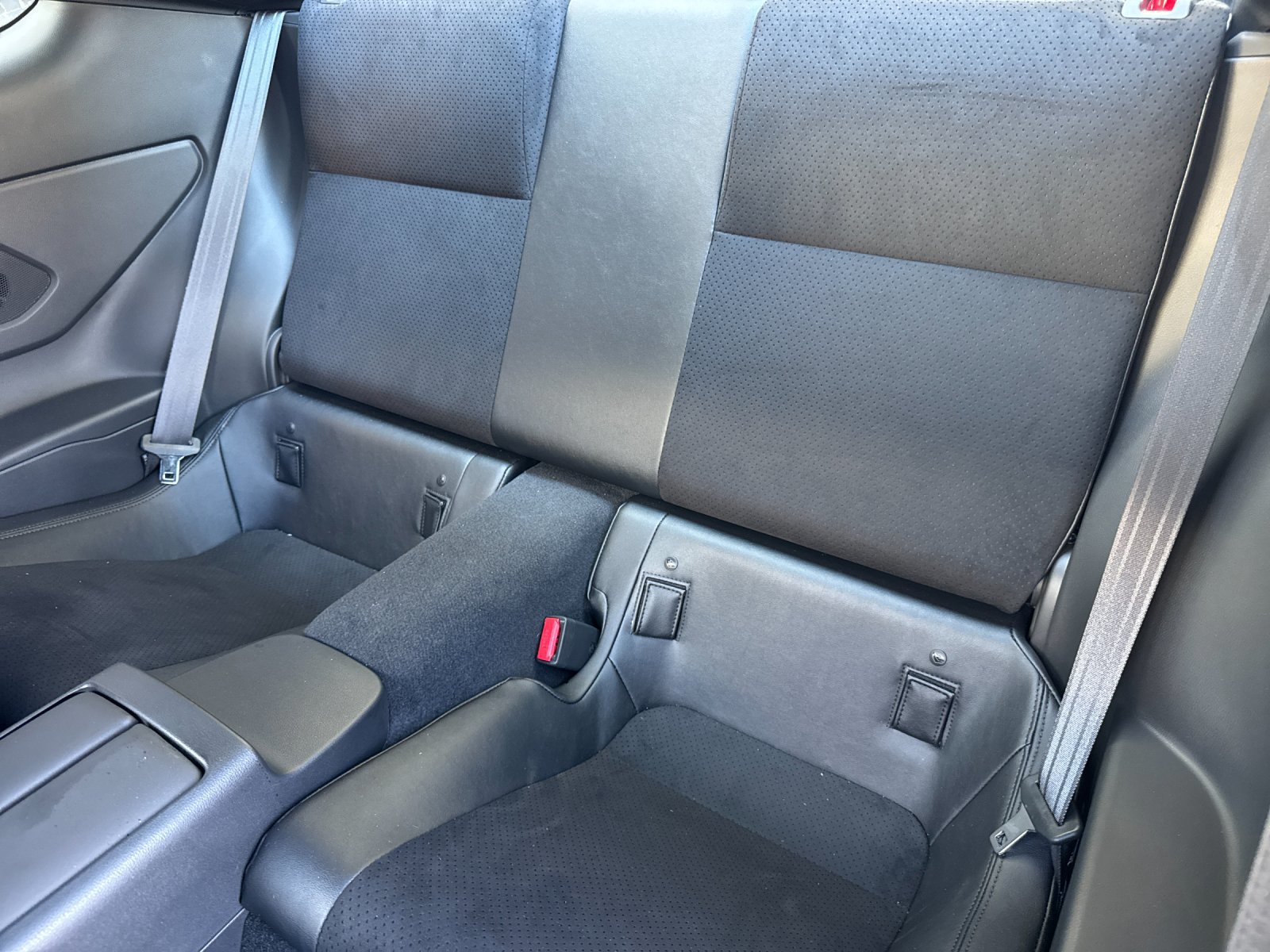 Used 2025 Toyota GR86 Premium RWD image 11