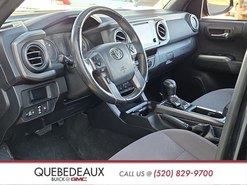 Used 2018 Toyota Tacoma TRD Off-Road w/ Technology Package RWD image 10