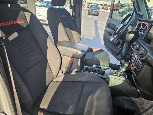 Used 2019 Jeep Wrangler Unlimited Rubicon AWD/4WD image 16