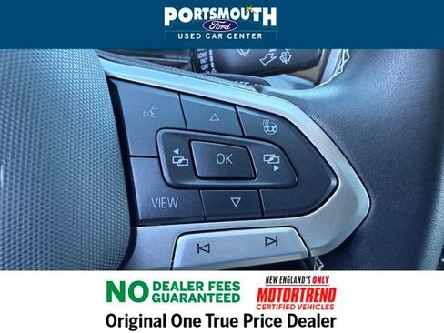 Used 2025 Volkswagen Atlas SE image 19