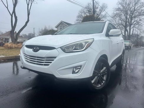 Used 2014 Hyundai Tucson SE AWD/4WD image 2