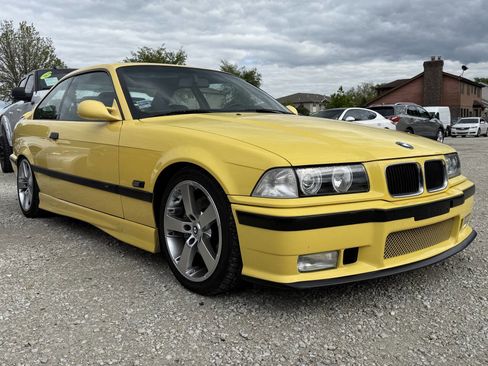 Used 1995 BMW M3 Coupe RWD image 1