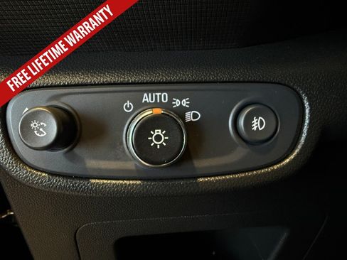 Used 2022 Chevrolet TrailBlazer LT FWD image 34