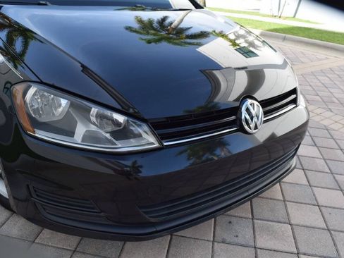 Used 2015 Volkswagen Golf TDI S FWD image 8
