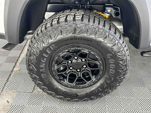 New 2026 Chevrolet Colorado ZR2 w/ ZR2 Bison Edition image 10