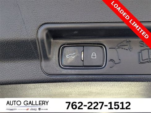 Used 2022 Ford Explorer Limited w/ Equipment Group 301A image 14