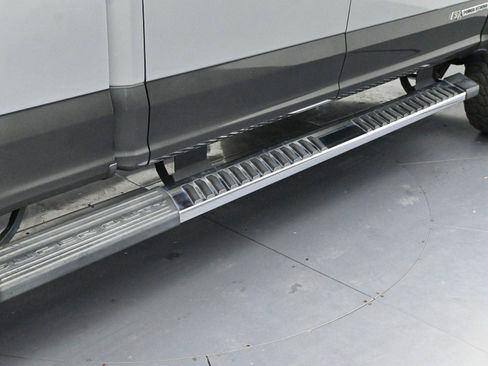 Used 2019 Ford F250 Lariat w/ Lariat Ultimate Package image 9