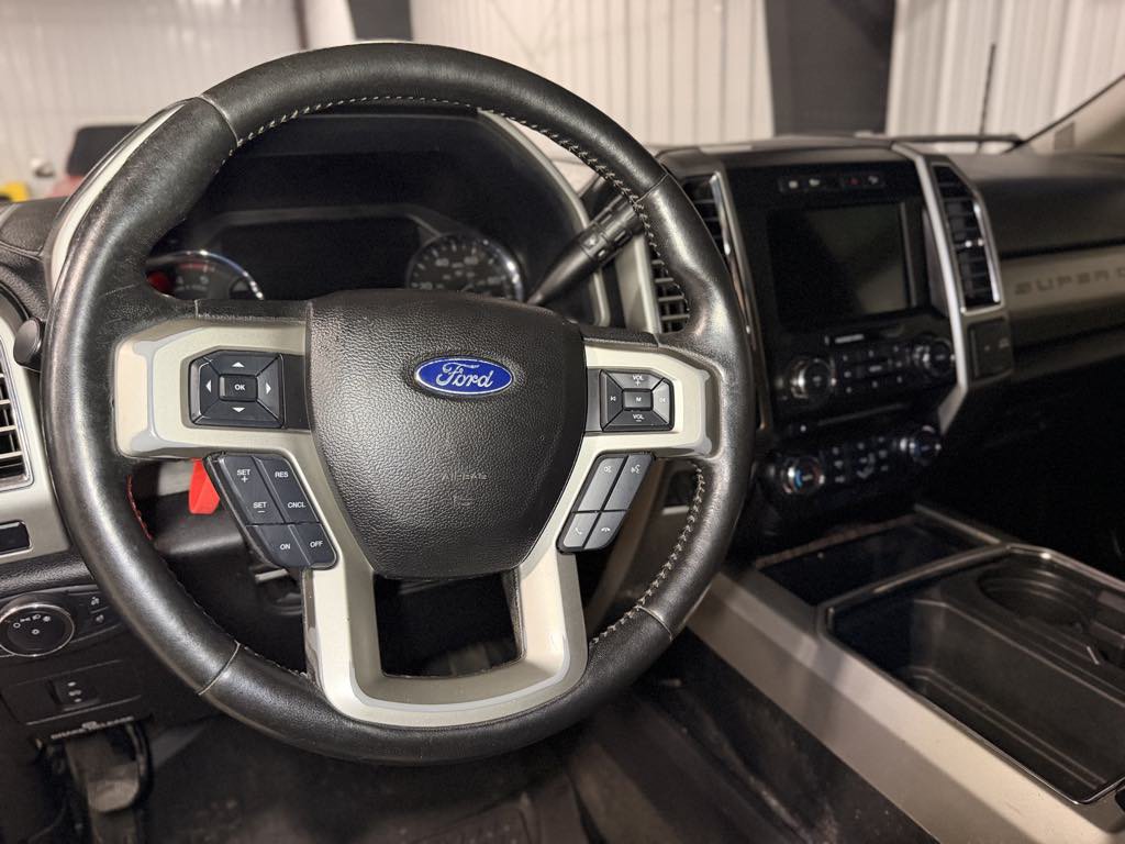 Used 2017 Ford F250 Lariat w/ Chrome Package AWD/4WD image 19