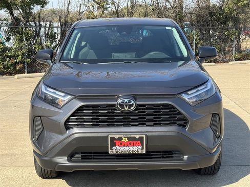 Used 2024 Toyota RAV4 LE image 7