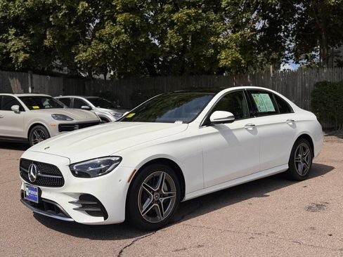 Used 2023 Mercedes-Benz E 350 4MATIC Sedan image 2