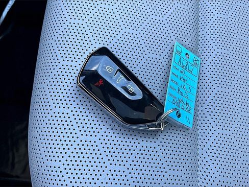 Used 2021 Volkswagen ID.4 Pro S w/ ID.4 Protection Package image 11