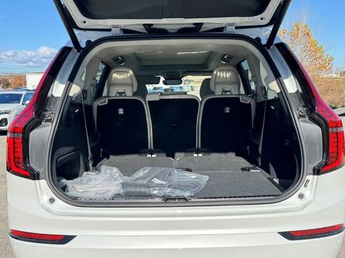 New 2026 Volvo XC90 B6 Ultra image 16