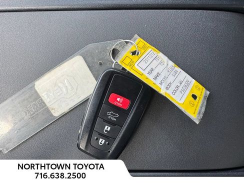 Used 2023 Toyota Highlander Platinum AWD/4WD image 26