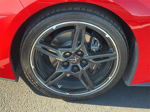 Used 2024 Chevrolet Corvette Stingray Preferred Cpe w/ 2LT image 9