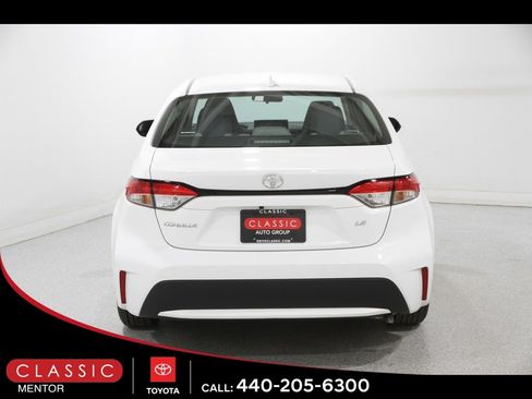 Used 2020 Toyota Corolla LE image 16