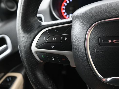 Used 2019 Dodge Durango SXT image 17