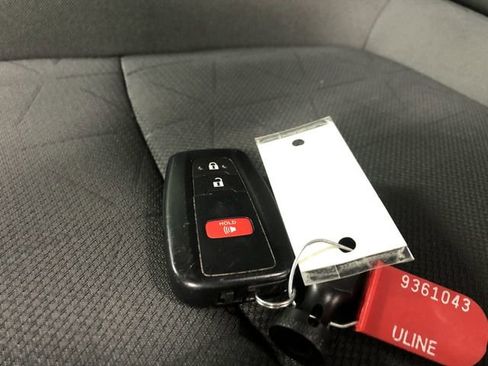 Used 2024 Toyota RAV4 AWD Hybrid image 29