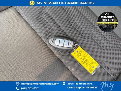 Used 2025 Nissan Frontier PRO-4X w/ Interior Protection Package AWD/4WD image 36