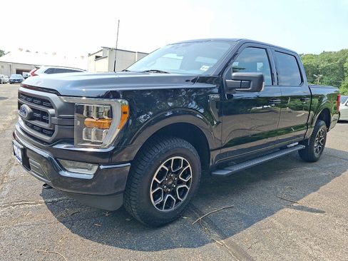 Used 2022 Ford F150 XLT w/ Equipment Group 302A High AWD/4WD image 3