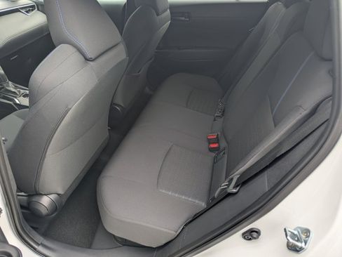 Used 2024 Toyota Corolla Cross SE image 17