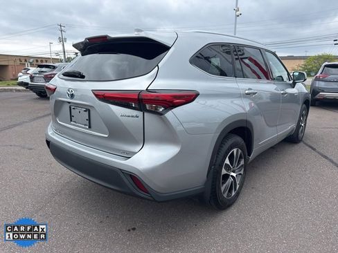 Used 2020 Toyota Highlander XLE image 5