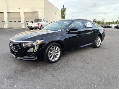 Used 2022 Honda Accord LX image 5