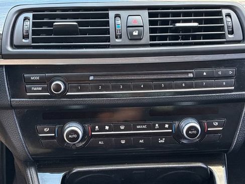 Used 2013 BMW 528i Sedan RWD image 19