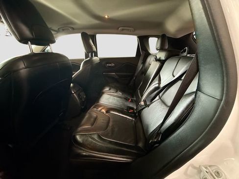 Used 2022 Jeep Cherokee Latitude Lux image 24