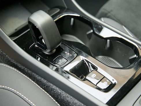 New 2026 Volvo XC40 B4 Plus w/ Climate Package image 14