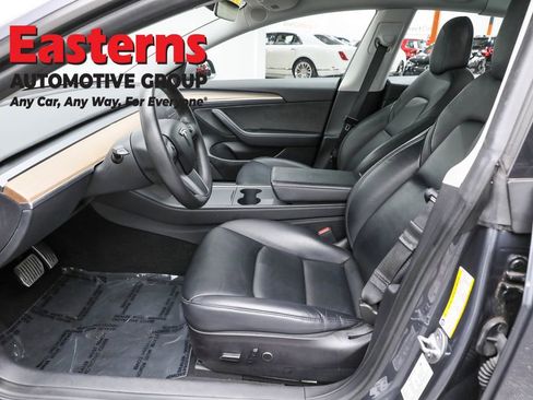 Used 2023 Tesla Model 3 Standard Range image 14