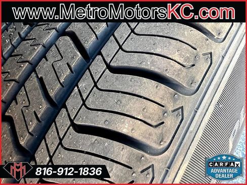 Used 2021 Chevrolet Malibu LS FWD image 14