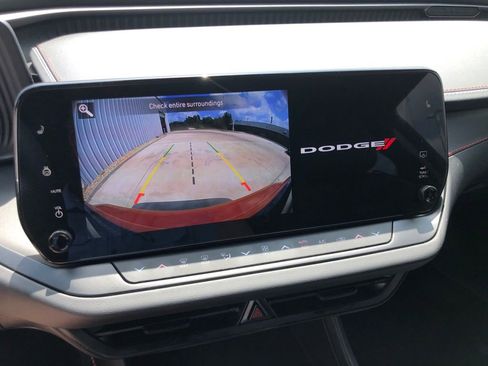 Used 2025 Dodge Charger R/T w/ Sun & Sound Package image 26