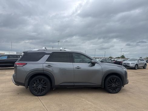 Certified 2022 Nissan Pathfinder SL w/ SL Premium Package image 25