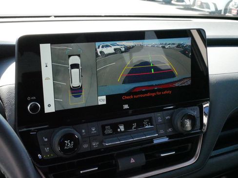 Used 2024 Toyota Grand Highlander AWD Hybrid image 28