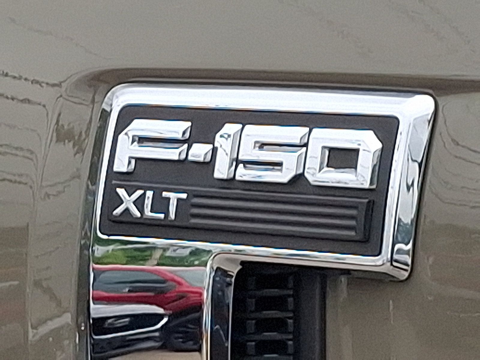 Certified 2025 Ford F150 XLT w/ Equipment Group 302A MID AWD/4WD image 31