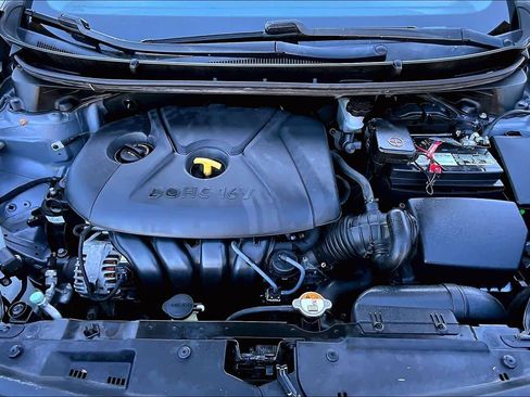 Used 2013 Hyundai Elantra GT w/ Touch & Go Pkg image 31