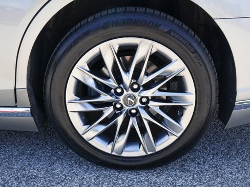 Used 2018 Lexus LS 500 AWD w/ Interior Upgrade Package image 36