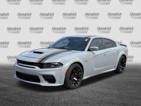 Used 2022 Dodge Charger Scat Pack RWD image 5