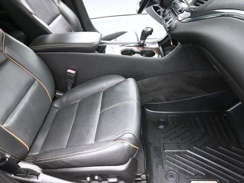 Used 2015 Chevrolet Impala LTZ image 25