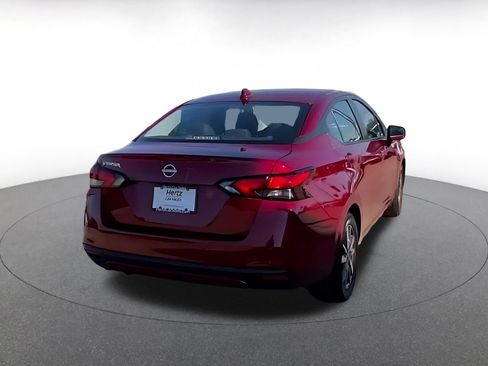 Used 2025 Nissan Versa SV image 9