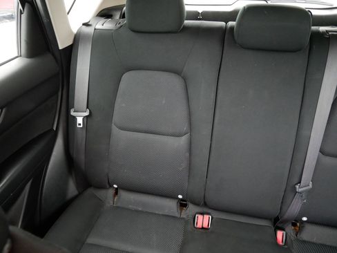 Used 2019 MAZDA CX-5 Sport image 12