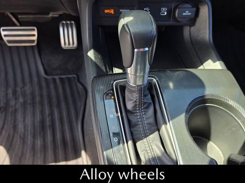 Used 2025 Honda Civic Sport image 27