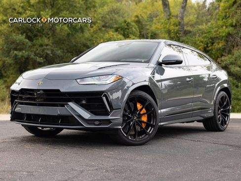 Used 2024 Lamborghini Urus S image 1