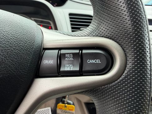 Used 2010 Honda Civic LX image 18