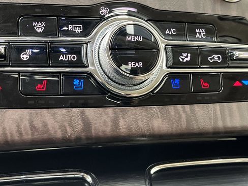 Used 2024 Lincoln Aviator Reserve w/ Equipment Group 201A image 25